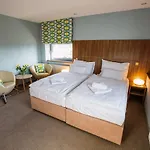 Hotel Na šustně 3*