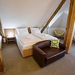 Na šustně Hotel Krupá