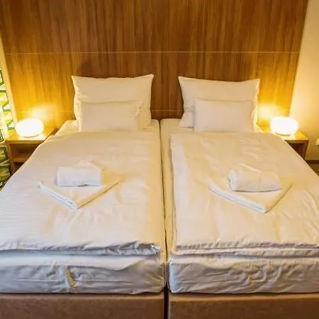 Hotel Na Sustne 3*