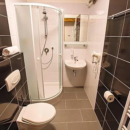 Hotel Na šustně 3*