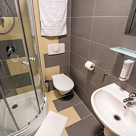 Hotel Na šustně 3*