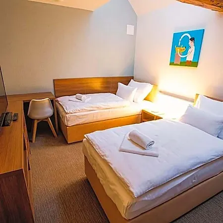 Na šustně Hotel 3*