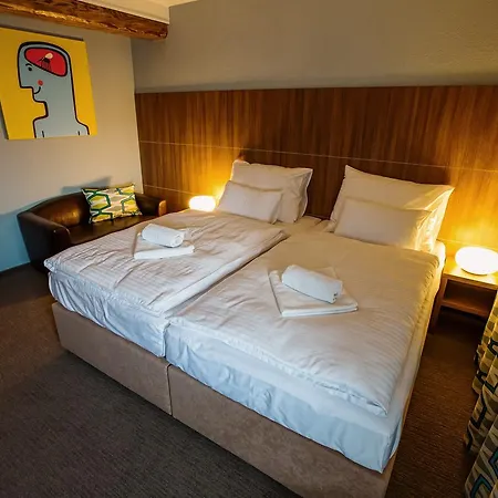 Hotel Na šustně 3*