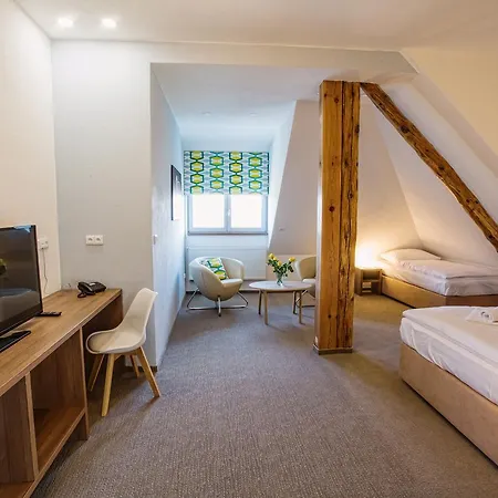 Hotel Na Sustne