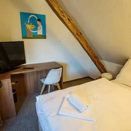 Na šustně Hotel