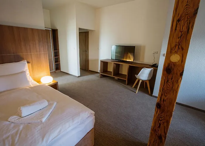Na Sustne Hotel Krupá